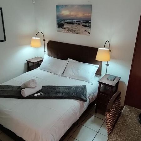 Premiere Guesthouse Bloemfontein Ngoại thất bức ảnh