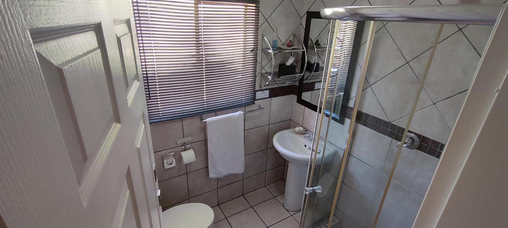 Premiere Guesthouse Bloemfontein Ngoại thất bức ảnh