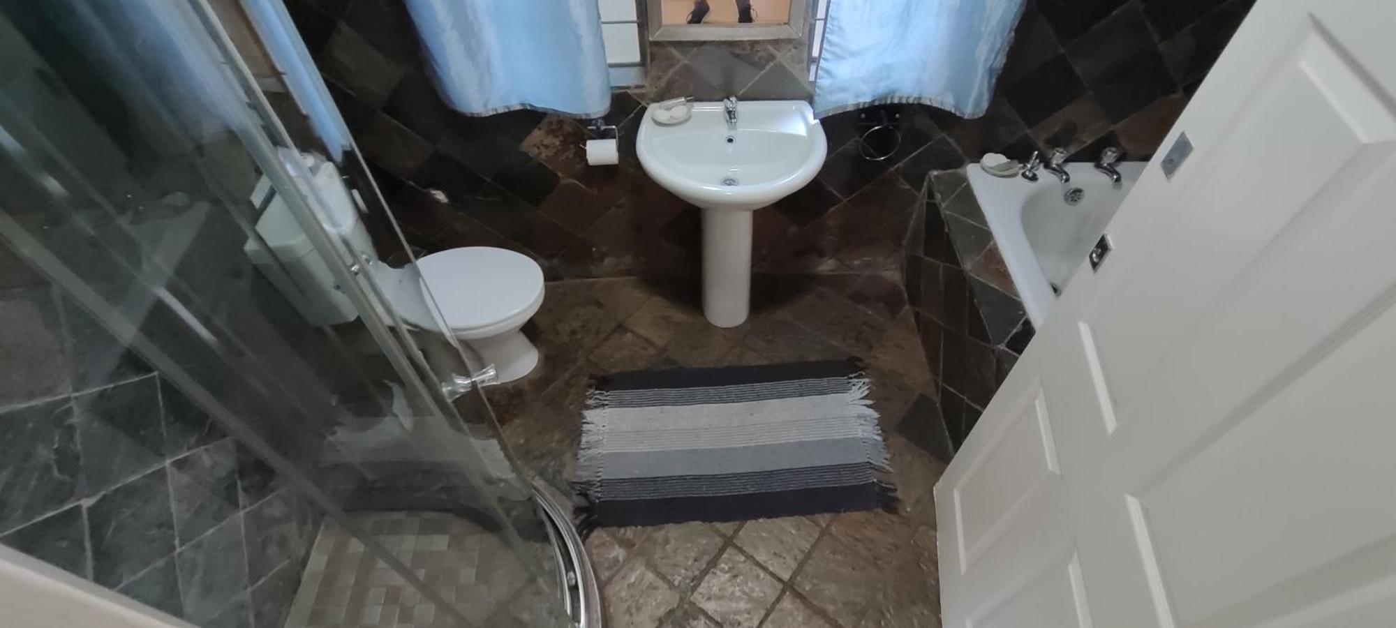 Premiere Guesthouse Bloemfontein Ngoại thất bức ảnh