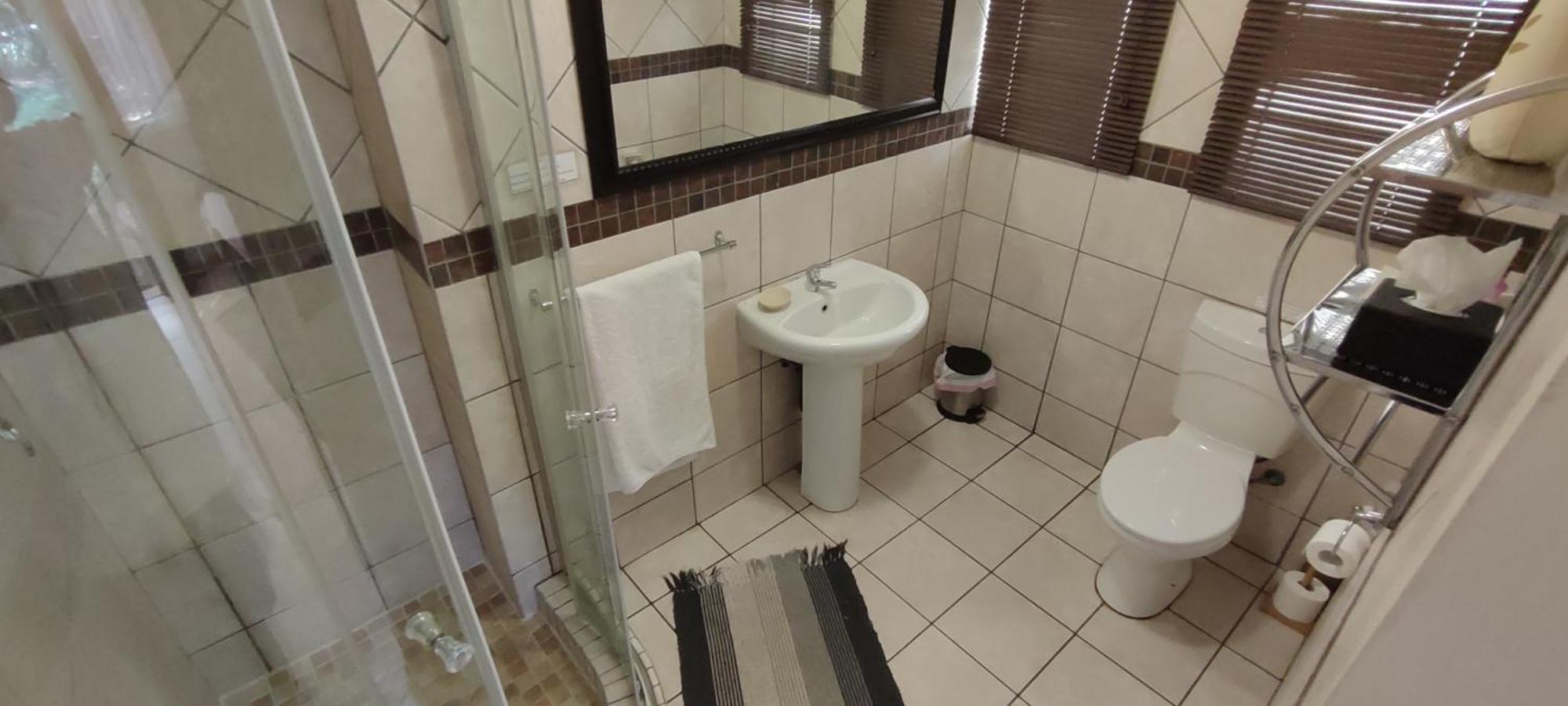Premiere Guesthouse Bloemfontein Ngoại thất bức ảnh